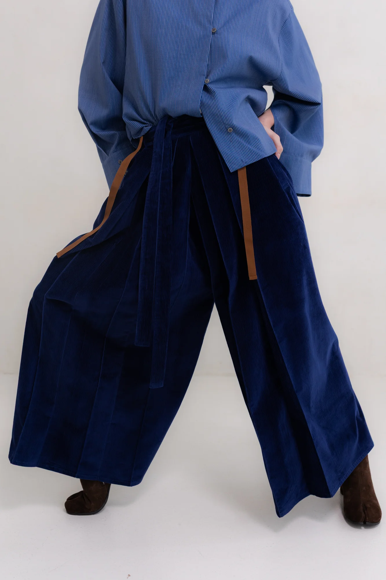 Hakama Long Royal Blue - Image 3
