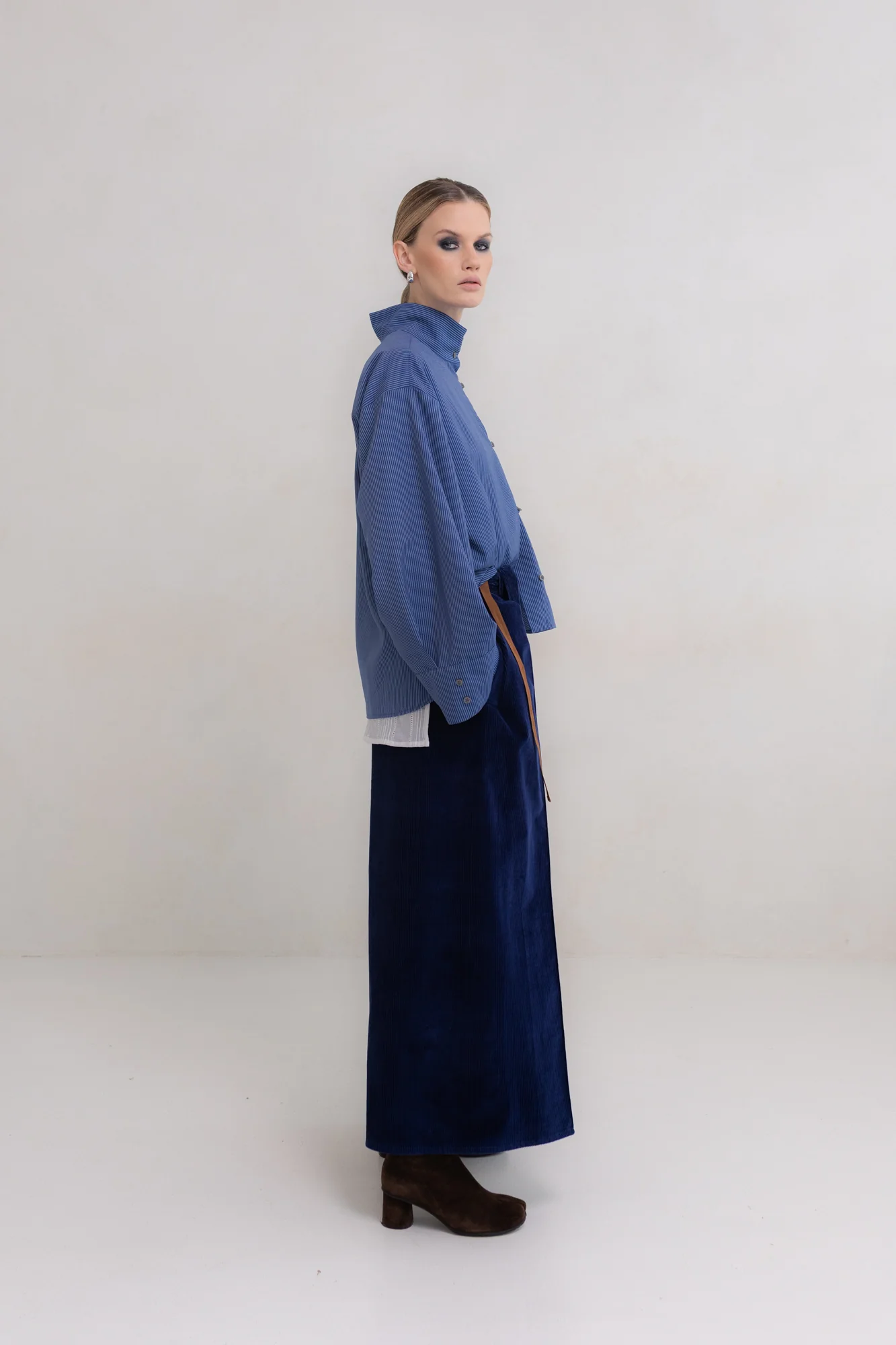 Hakama Long Royal Blue - Image 5