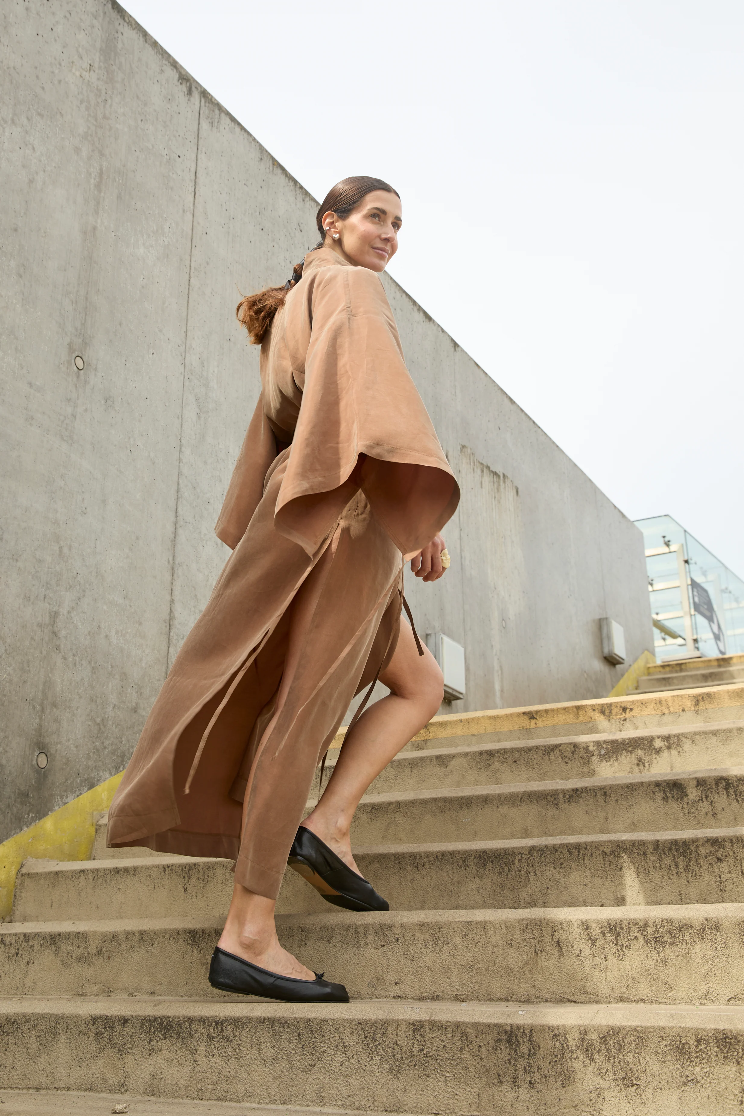 Kimono Dress Mocha Mousse - Image 5