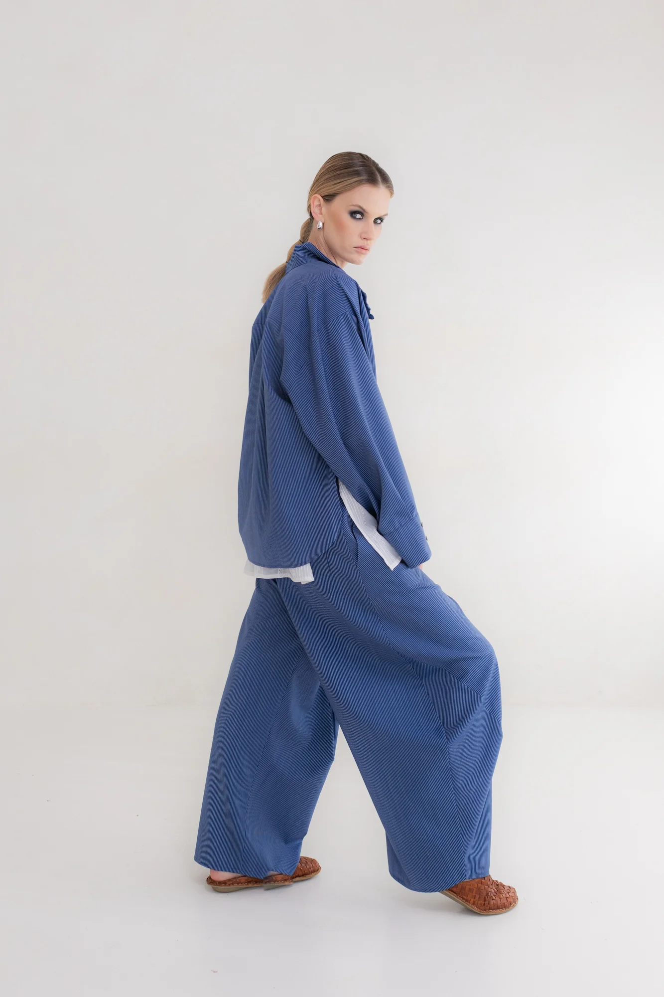 Spodnie Sojo Pinstripe Blue - Image 3