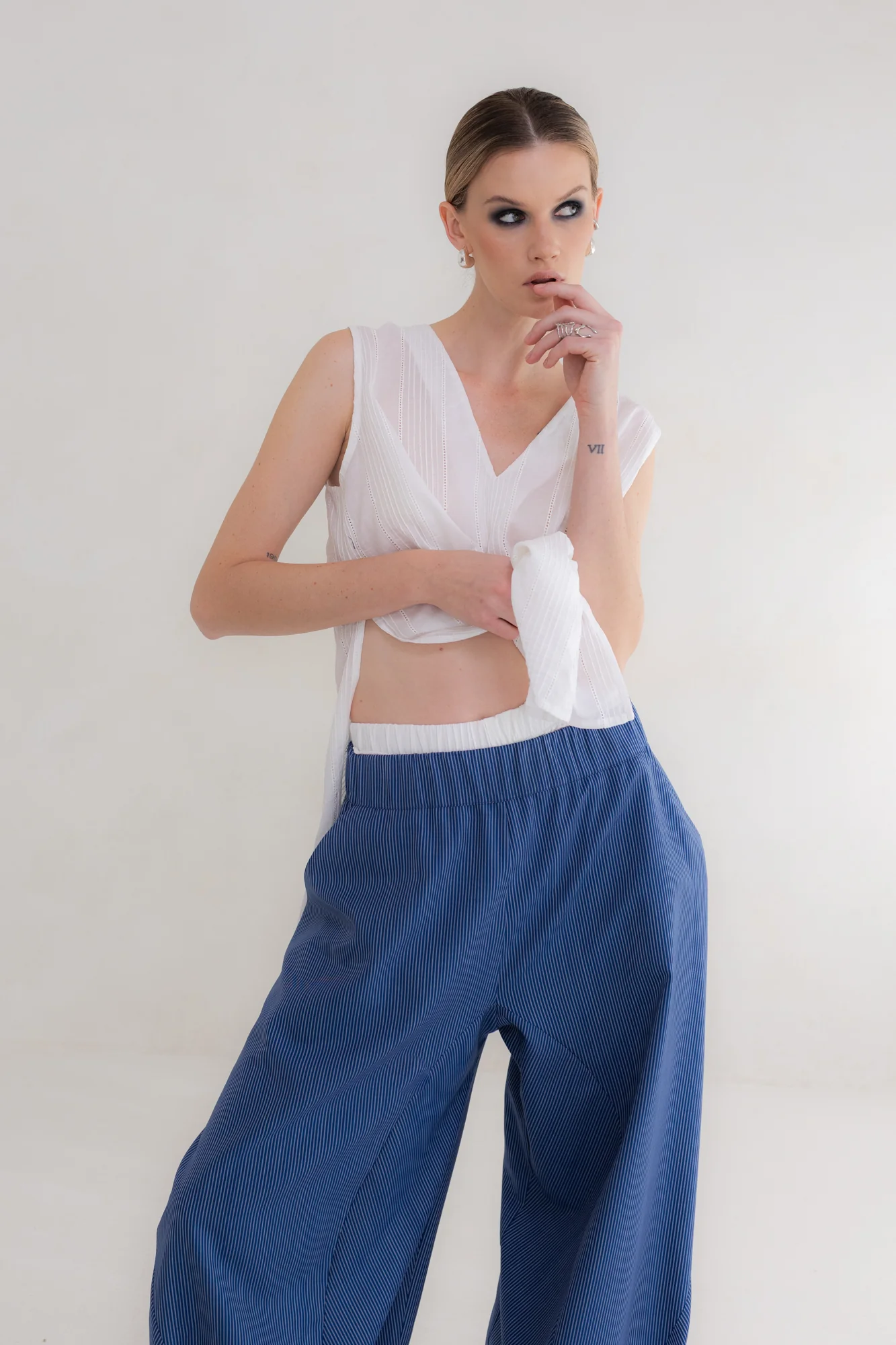 Spodnie Sojo Pinstripe Blue - Image 6