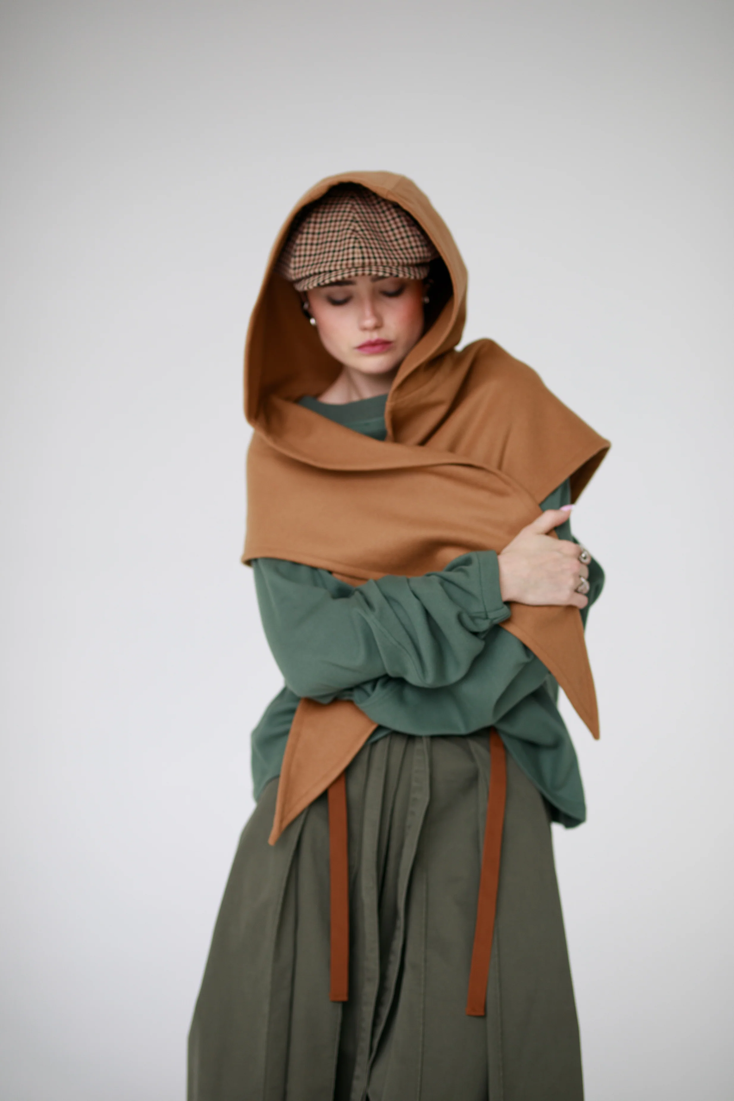 The Cowl Caramel - Image 5